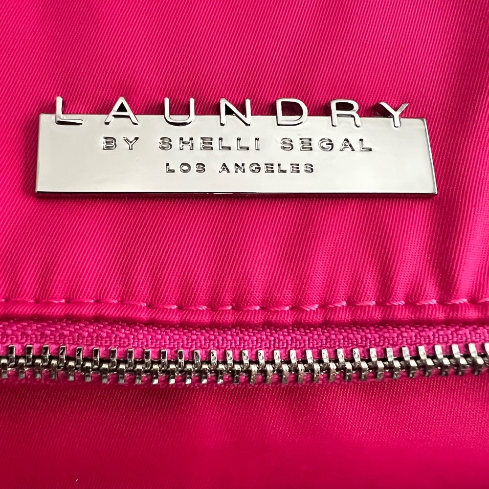 Laundry By Shelli Segal Fuchsia Clutch with Silver Chain - Picture 2 of 6